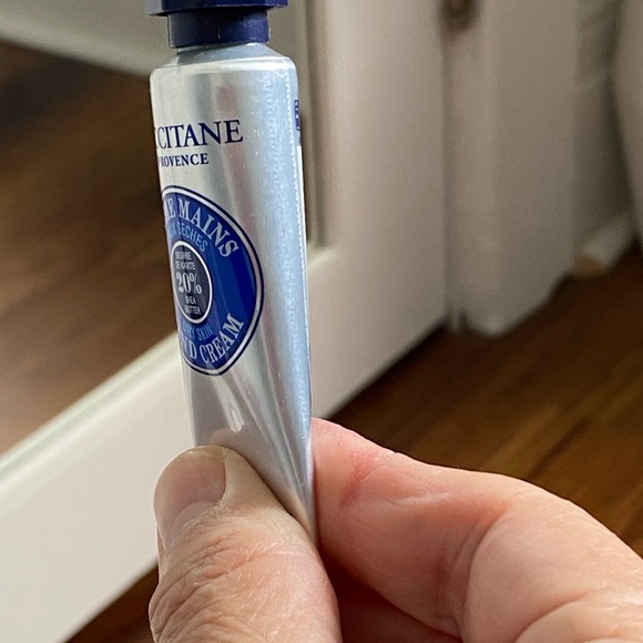 Various Skin Care Products. Clarins, Shishedo, L’Occitane - Picture 9 of 14